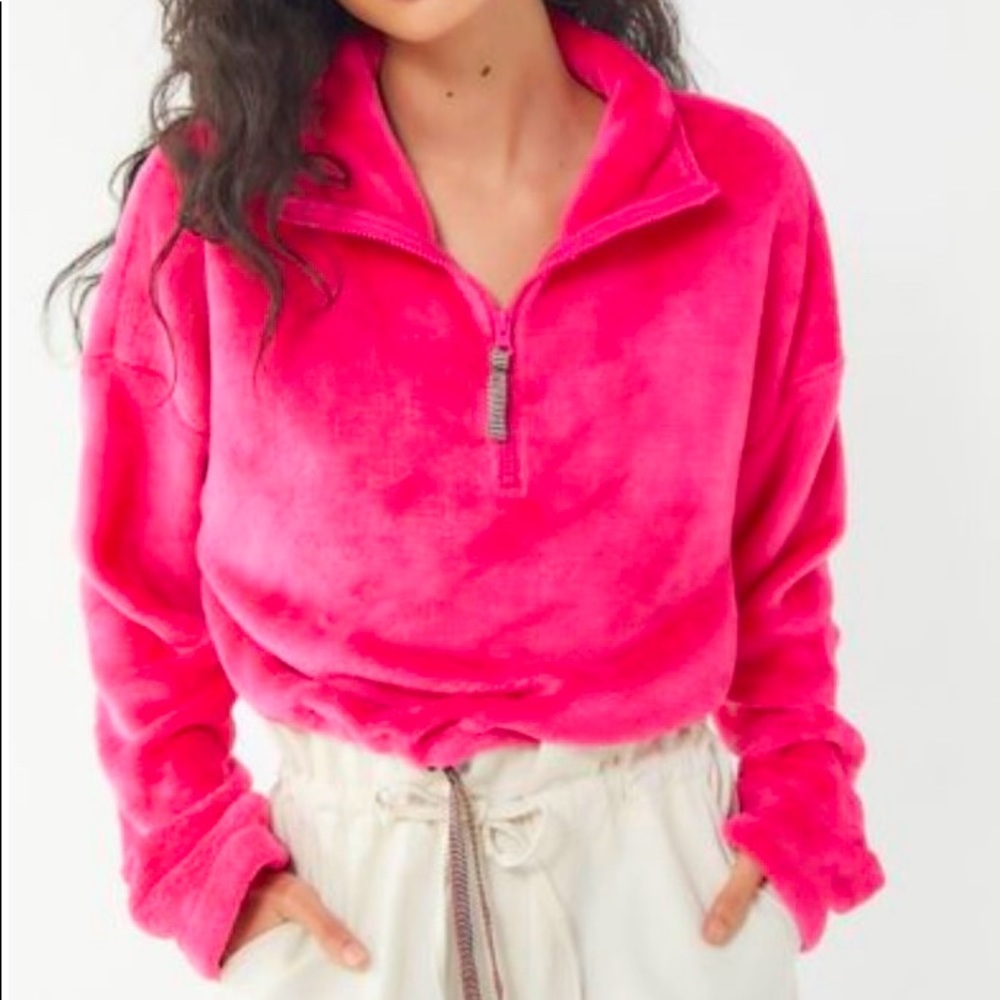 Hot pink fluffy crop! fleece